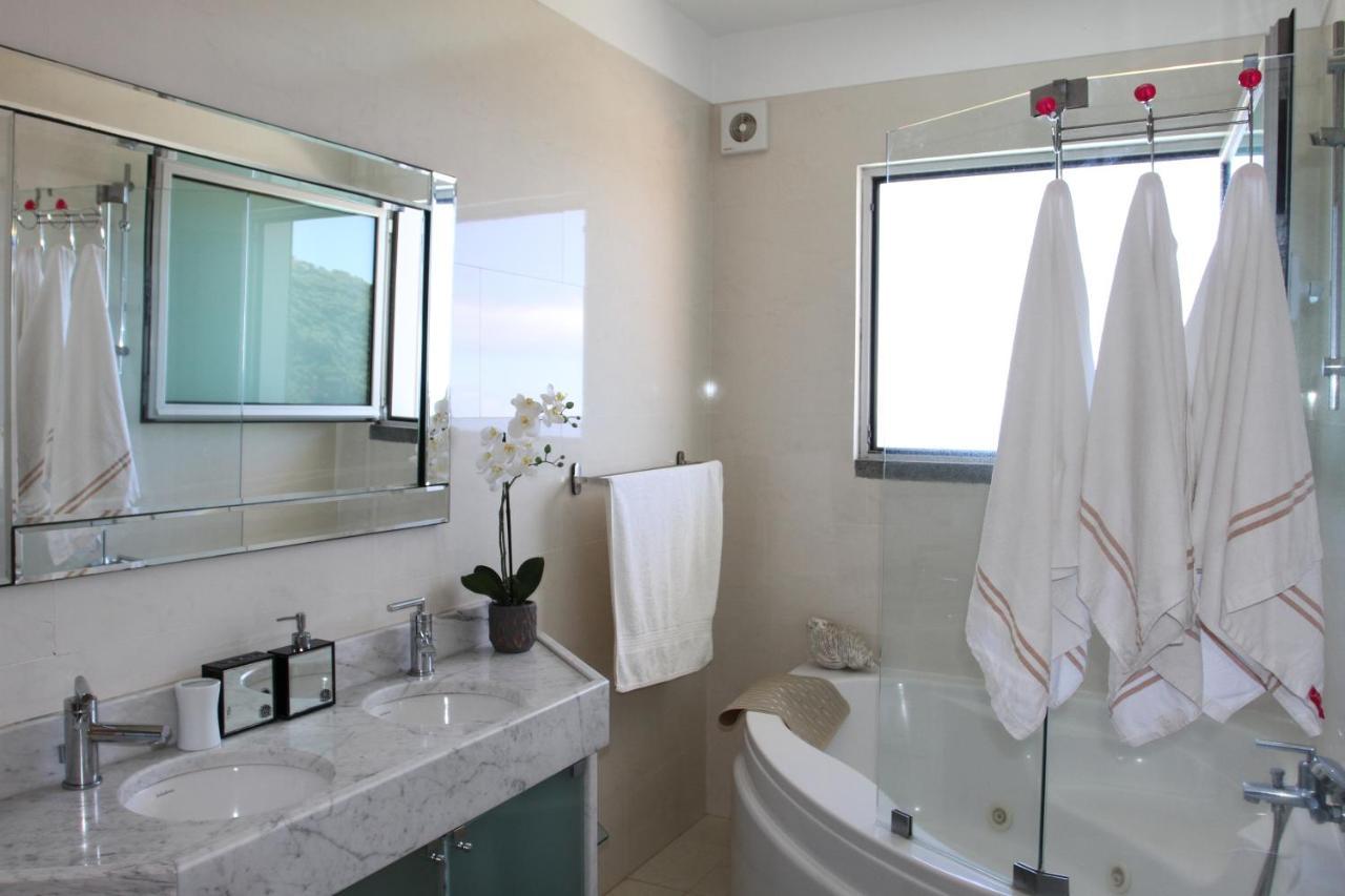 Villa Abreu - A Wonderful Ocean View Calheta  Exterior foto